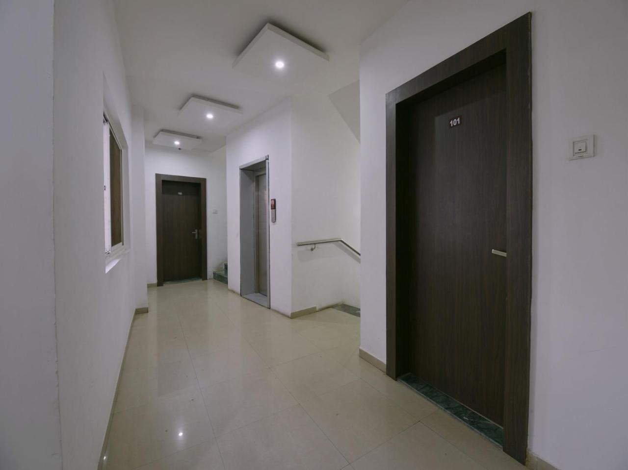 Oyo 9969 Hotel Kshipra Dham Ujjain Exterior foto
